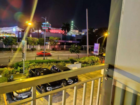 SD staycation Shell Residences facing moa complex